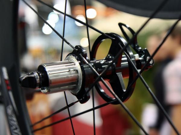 Just twelve spokes are used on the rear Rolf Prima TDF85 wheels.