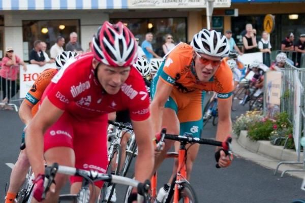 Stuart Shaw leads Ben Grenda round the tight Bathurst circuit.