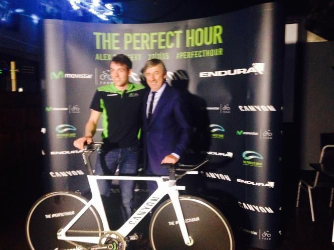 Alex Dowsett presented his Hour Record attempt in London with Movistar team manager Eusebio Unzu&eacute;