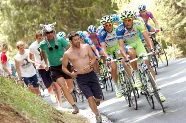 Ivan Basso and his Liquigas-Cannodale teammate on the of some local support