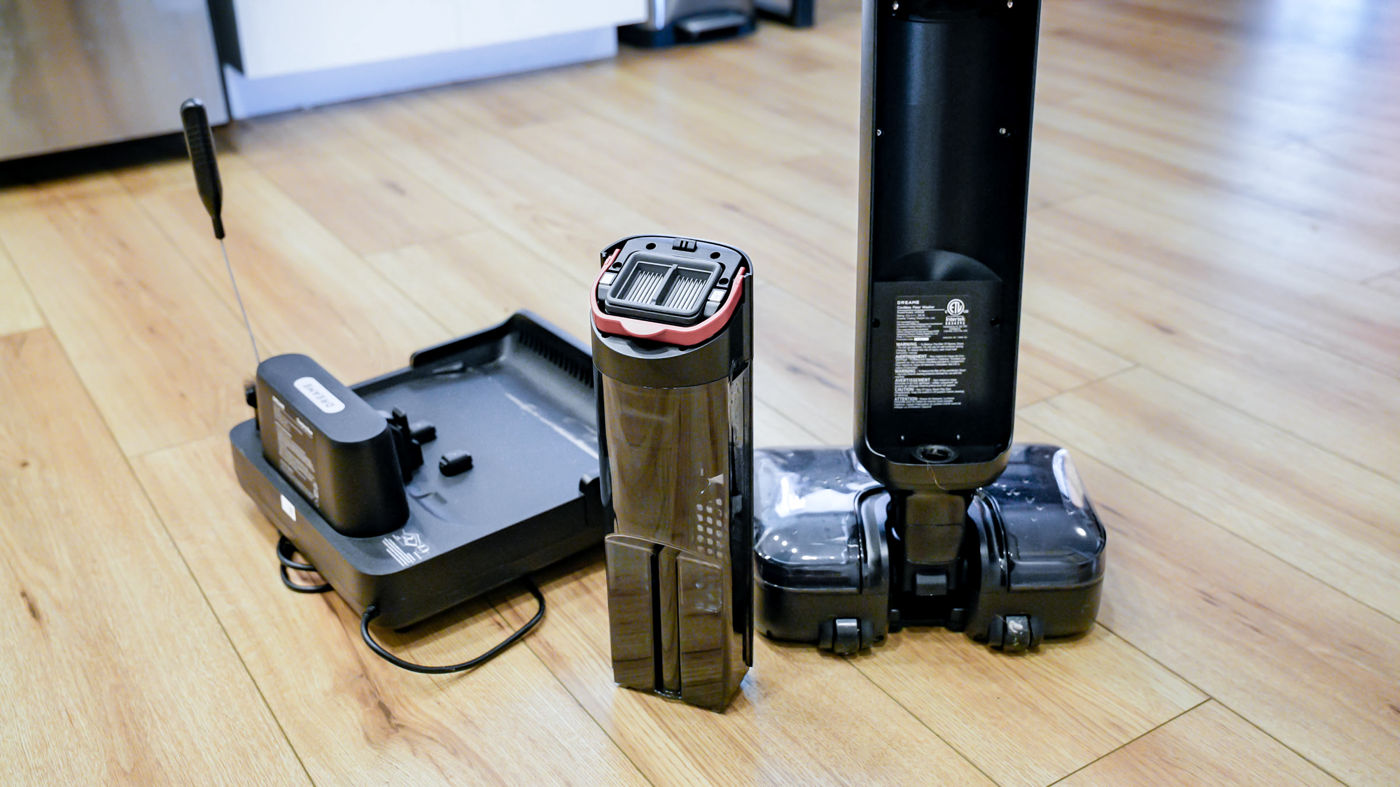 Parts of a Dreame Aero Pro Wet Dry Vacuum