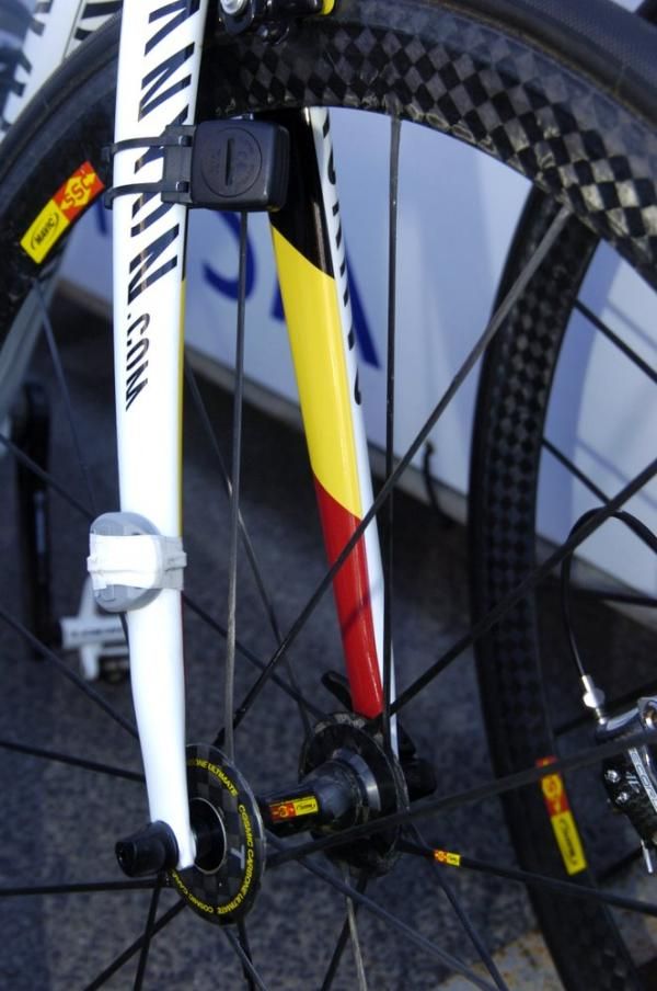 After featuring the Australian flag on Cadel Evans' Tour de France bike last year, Canyon has extended the theme for the Omega Pharma-Lotto riders this year, including the Belgian flag on Olivier Kaisen's bike.