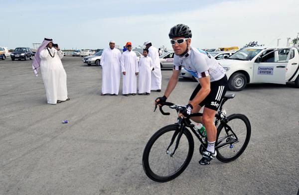 Mark Cavendish (Sky) wears the points jersey during stage 4.