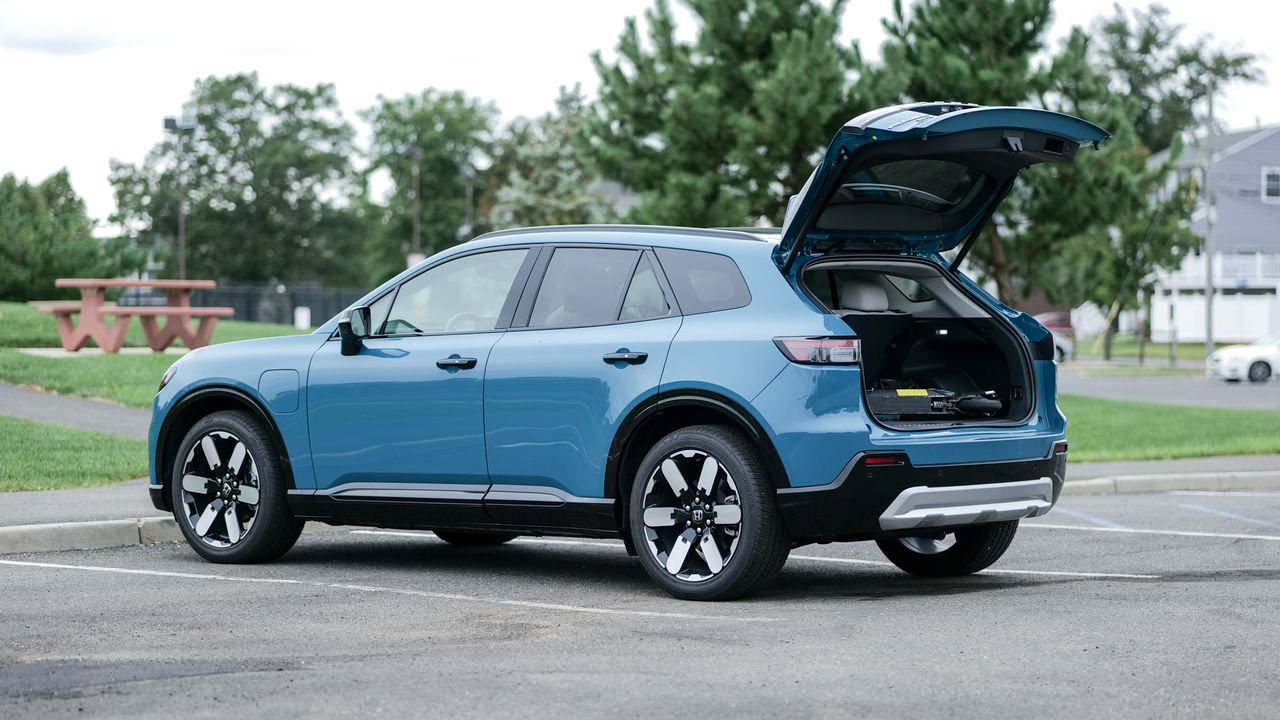 2024 Honda Prologue AWD Elite.