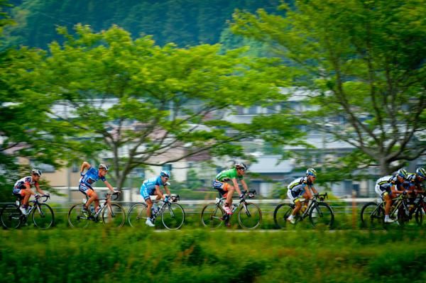 Race leader William Clarke (Champion System) in the green jersey