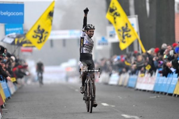 Niels Albert (BKCP-Powerplus) took the spoils at Azencross.