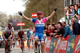 Damiano Cunego seals the victory in the 2008 Amstel Gold Race