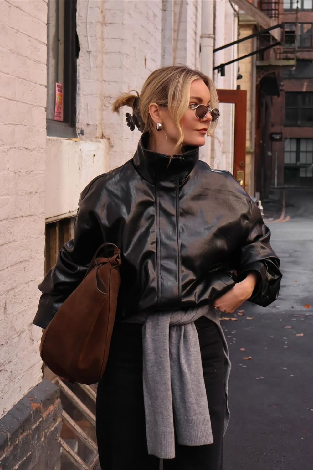 @ninaleacaine Petite Fashion Trends Winter 2025 wearing a cropped leather jacket