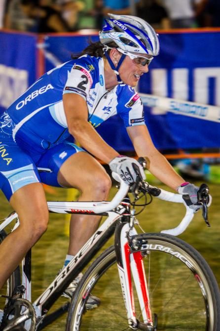 Katerina Nash (Luna) solos to victory.