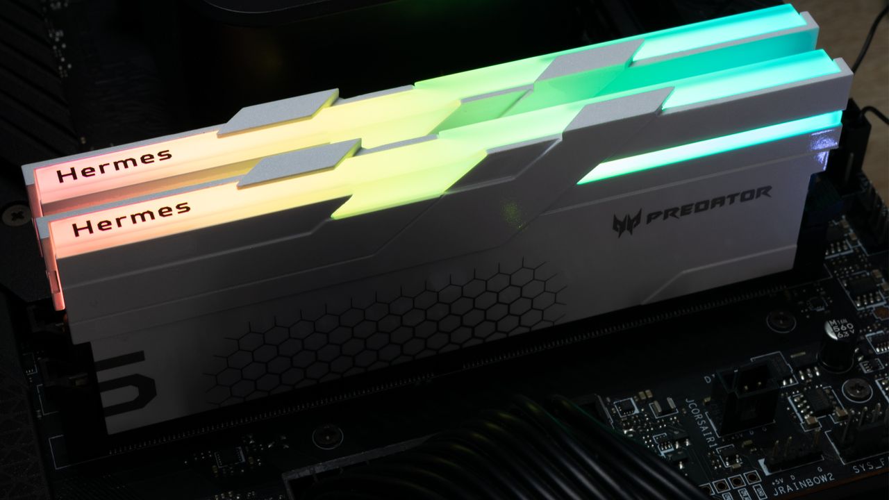Predator Hermes RGB DDR5-6800 C32 2x16GB Review: Imposing Looks