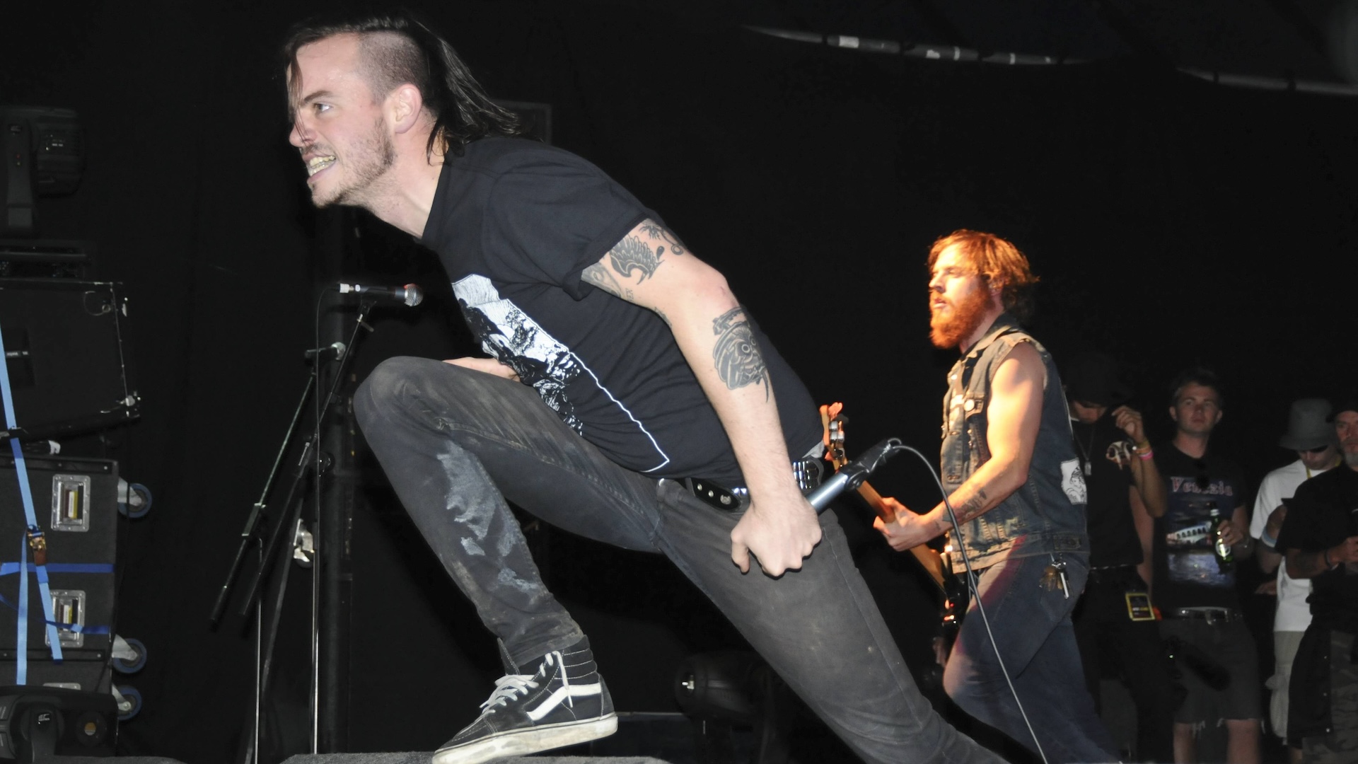 Liam Cormier and Jaye Schwarzer performing on stage at Reading Festival, August 2008