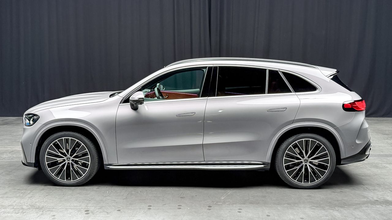 2027 Mercedes-Benz GLC EV first look preview.