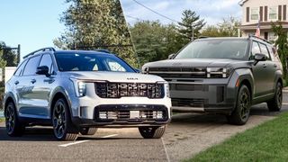 2026 Kia Sorento vs 2026 Hyundai Santa Fe.