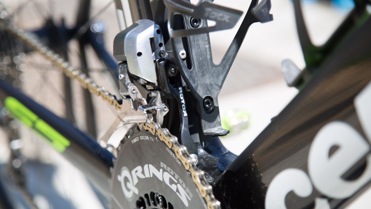 Shimano Dura-Ace Di2 front derailleur