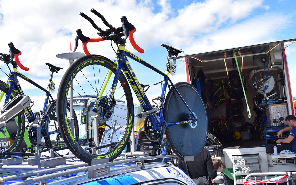 Not all teams have the budget for two time trial bikes, including Guillaume Martin of Wanty Groupee Gobert