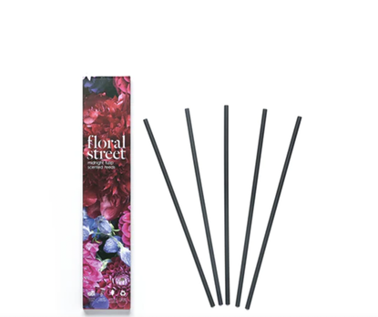 How fragrance experts make homes smell great at Christmas | Ideal Home