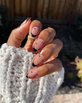 Black tipped 3D detail French manicure nail trend