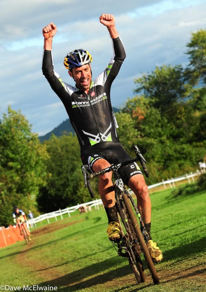 Tim Johnson (Cannondale Cyclocross World/Pony Shop) takes the victory at the Green Mountain Cyclocross Weekend