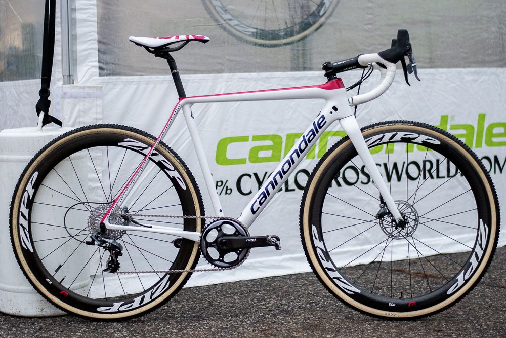 Stephen Hyde has three custom painted Super Xs. Red, white and blue. He started his championship ride on this white one.