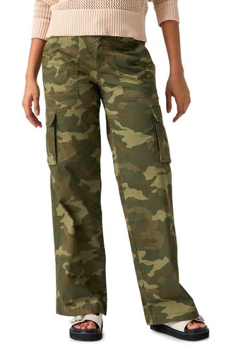 Reissue Camo Print Stretch Cotton Cargo Pants