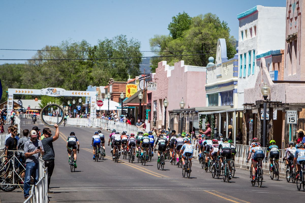 The women ride into the final laps during stage 4 at Tour of the Gila.
