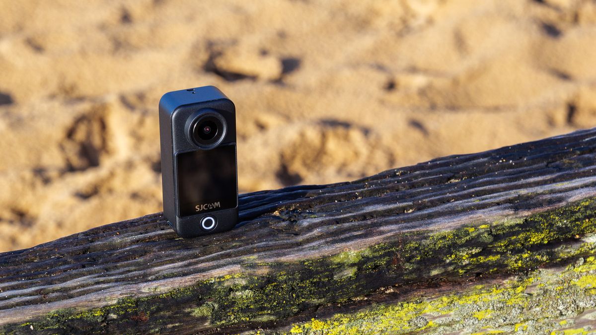 SJCAM C400 action camera