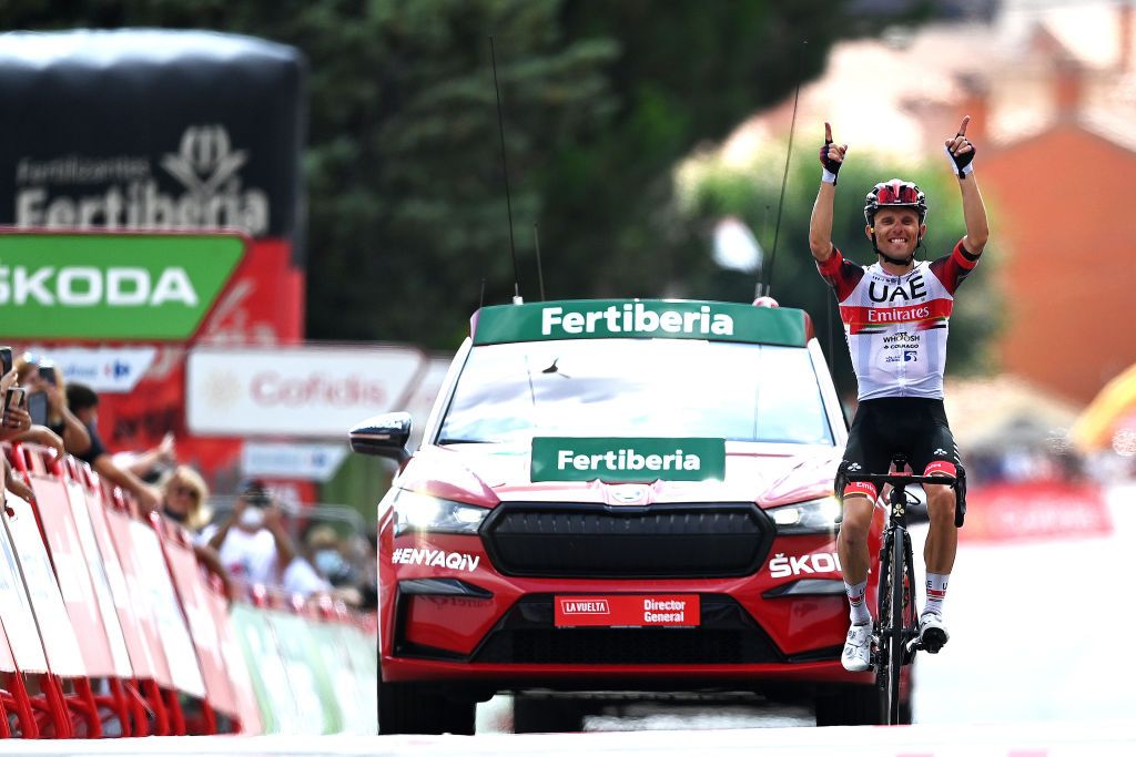 EL BARRACO SPAIN AUGUST 29 Rafal Majka of Poland and UAE Team Emirates celebrates winning during the 76th Tour of Spain 2021 Stage 15 a 1975km km stage from Navalmoral de la Mata to El Barraco lavuelta LaVuelta21 on August 29 2021 in El Barraco Spain Photo by Stuart FranklinGetty Images
