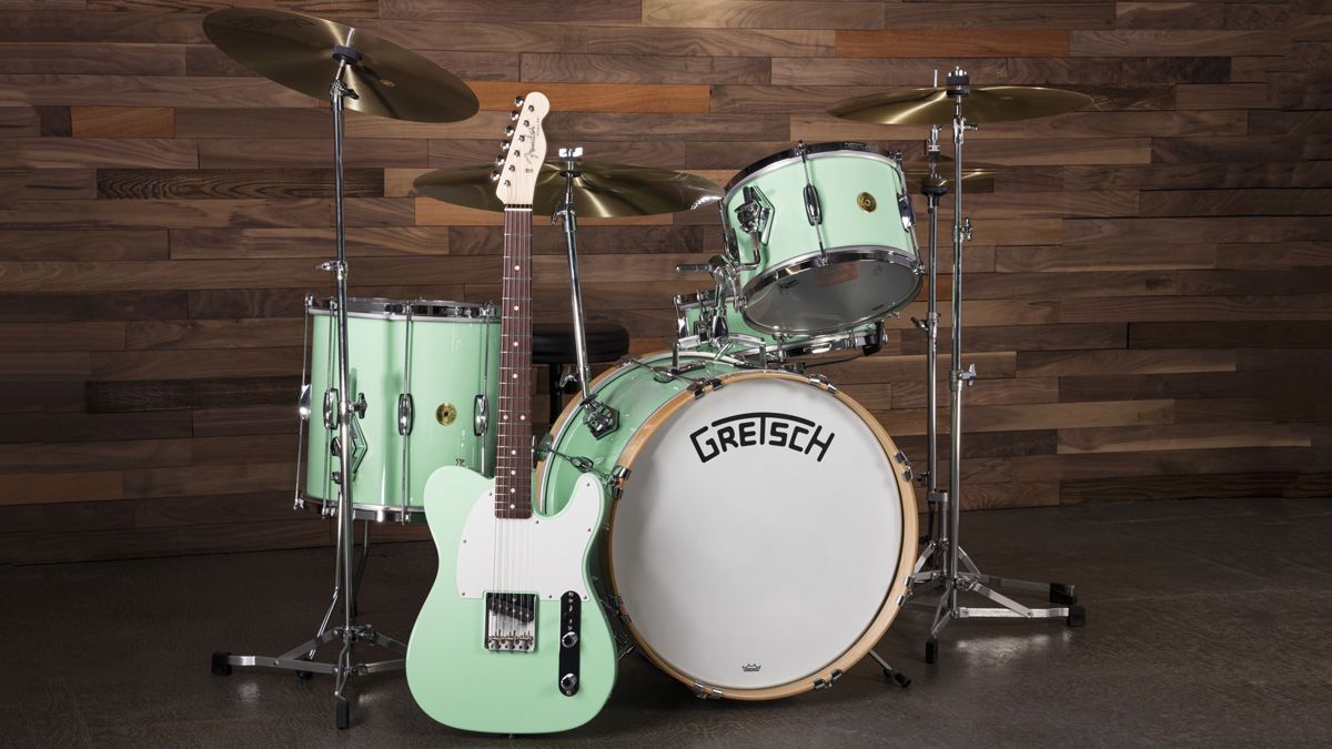 Fender's Masterbuilt Surf Green with Envy Collection