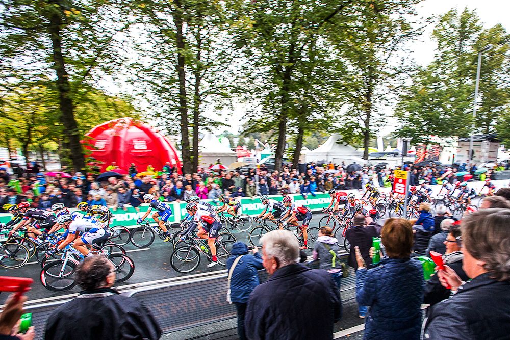 The peloton in action during Sparkassen M&uuml;nsterland Giro