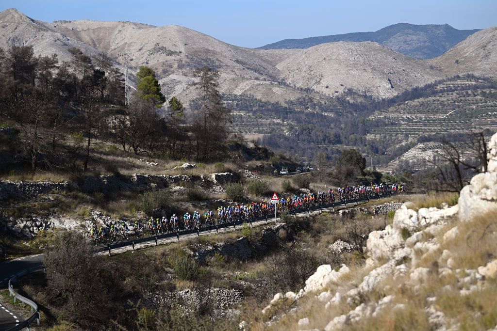 Volta Valenciana stage 4 shortened because of loss of life of a spectator close to Vall d’Ebo end