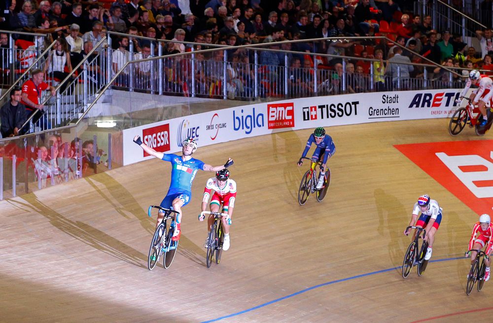 Elia Viviani celebrates his omnium win at the European Championships