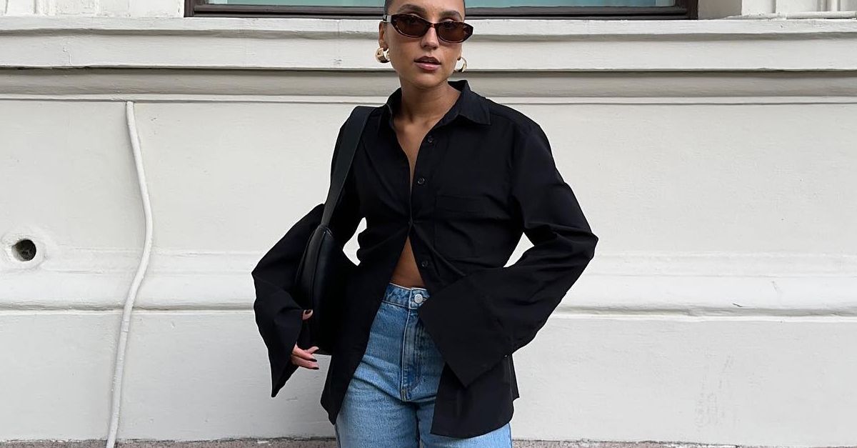 9 Black Top With Jeans Outfits That Are Uncomplicated Yet So Chic Who What Wear