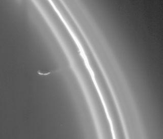 Kinks Seen in Theft of Saturn's Ring Material