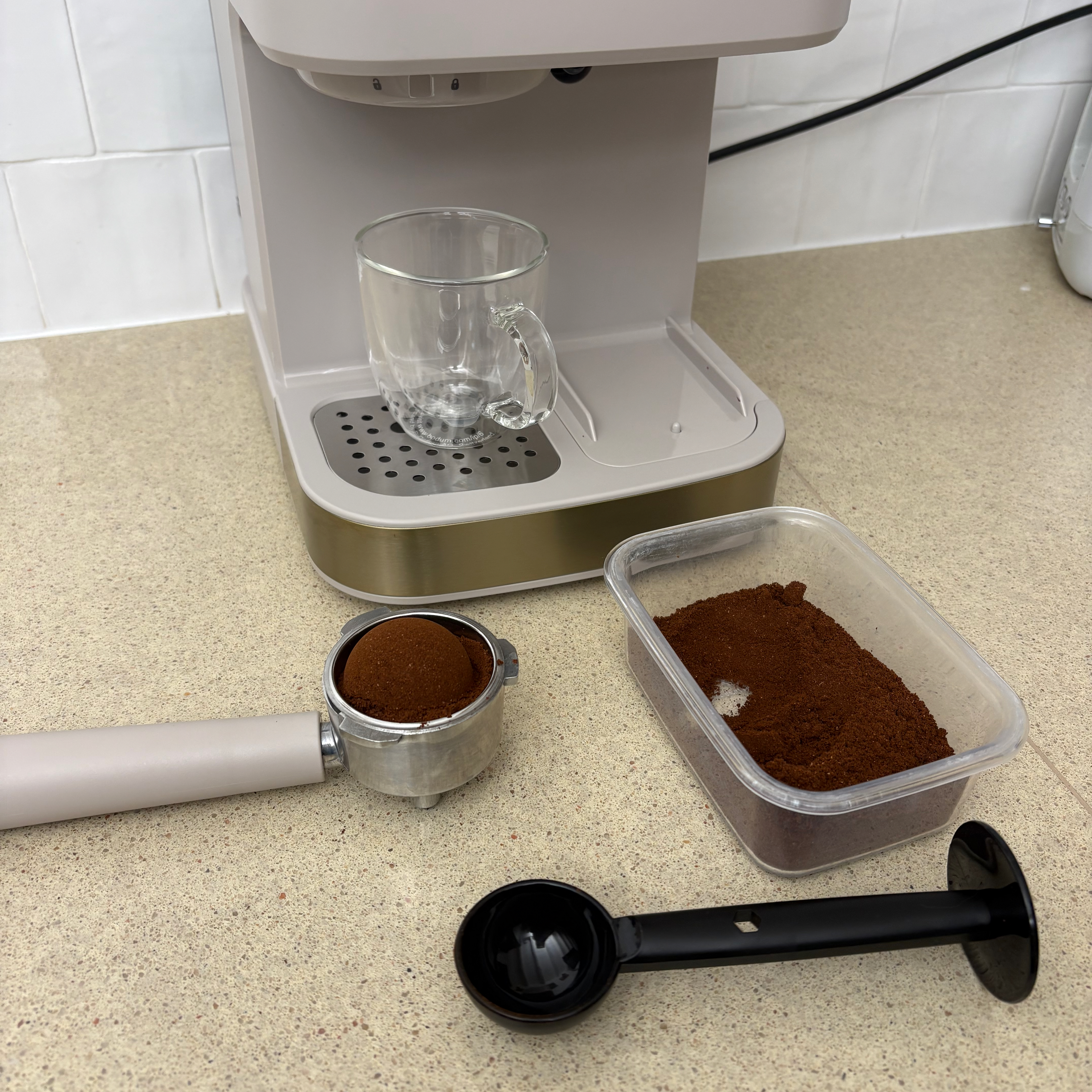 Testing the Russell Hobbs coffee machine