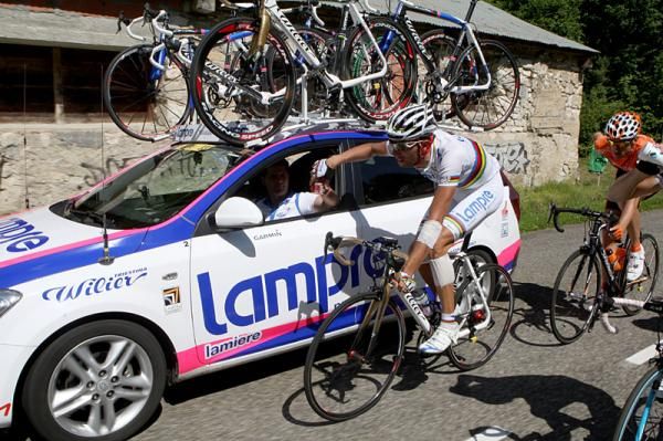 Alessandro Ballan (Lampre-NGC) at the team car