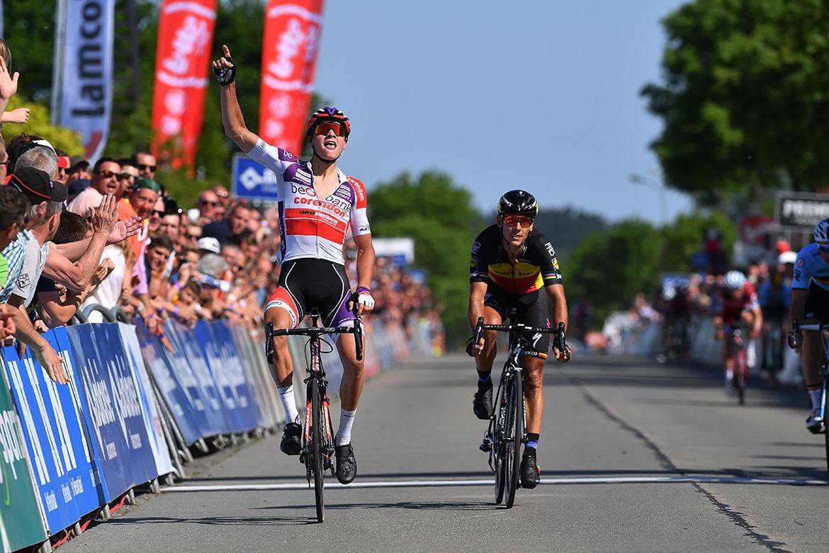 Mathieu van der Poel (Beobank-Corendon) beats Philippe Gilbert to win stage 2