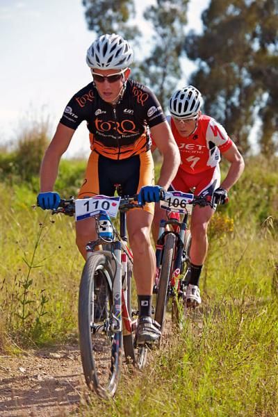 Robbie Hucker leading Kyle Ward in the early stages.