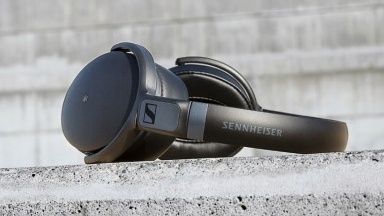 best cheap wireless headphones: Sennheiser HD 4.40 BT