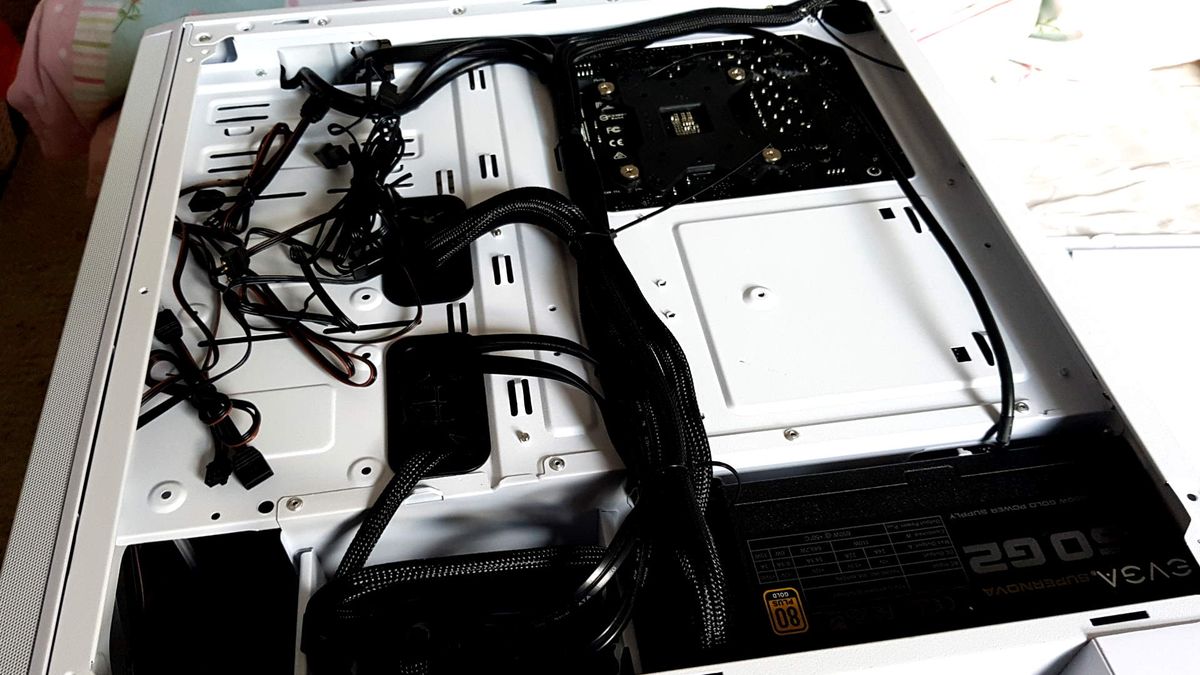 PC Gamer team cable management skills