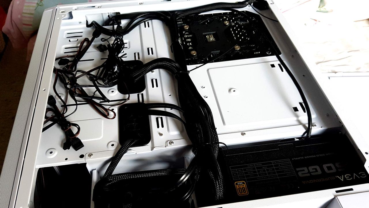 PC Gamer team cable management skills