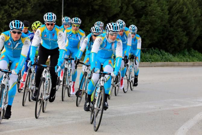 The Astana bunch training in Sardegna