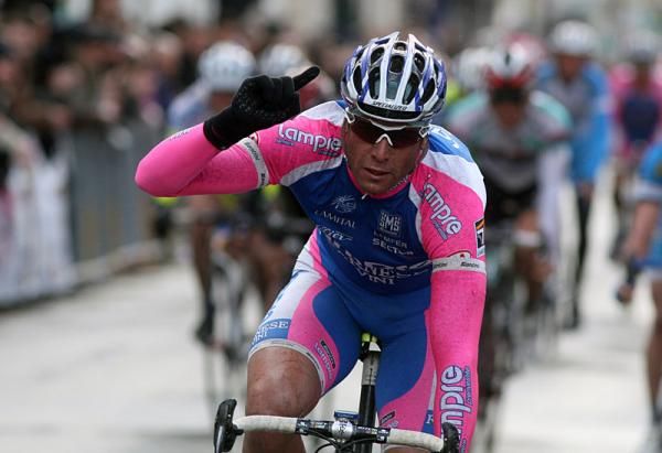 Alessandro Petacchi (Lampre - Farnese Vini) sprinted to victory in stage four of the Giro della Provincia di Reggio Calabria.