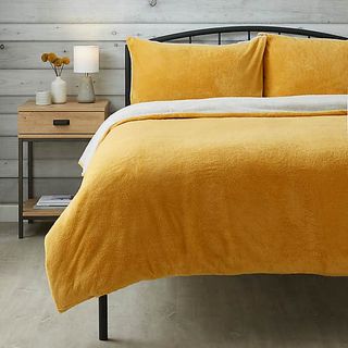 Teddy Reversible Duvet Cover and Pillowcase Set in mustard