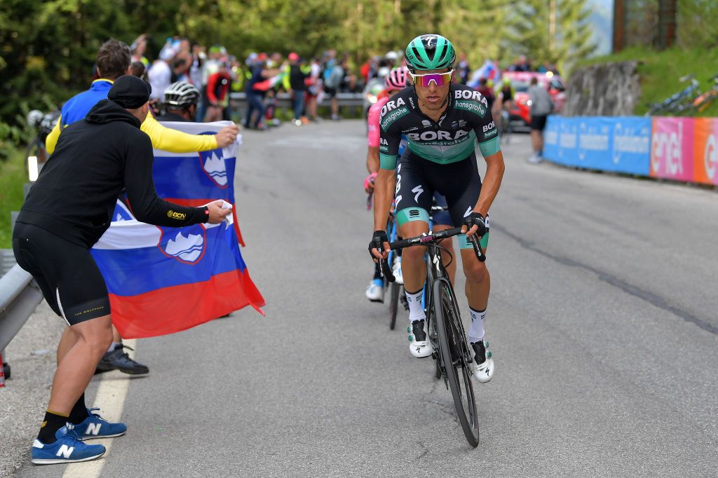 Rafal Majka (Bora-Hansgrohe) tried an attack on the final climb