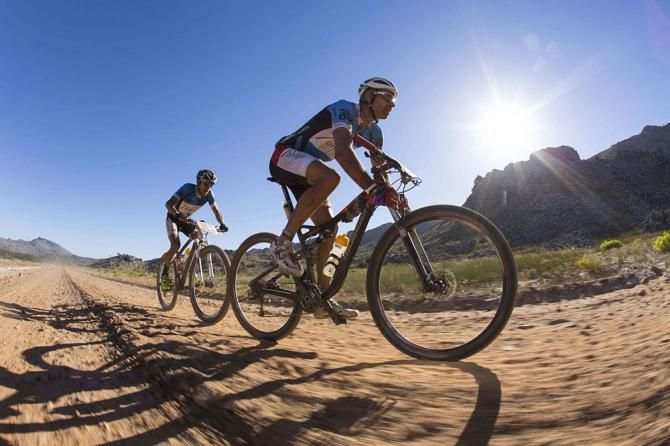 Nico Pfizenmaier and Abraao Azevedo of Team Bridge