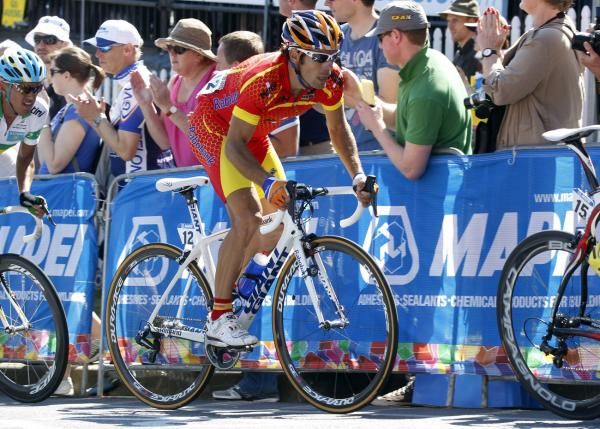 Oscar Freire Gomez (Spain) was in the race, then out, then back in again but eventually pulled up short in sixth place.