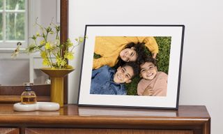 Walden 15in digital photo frame from Aura Frames