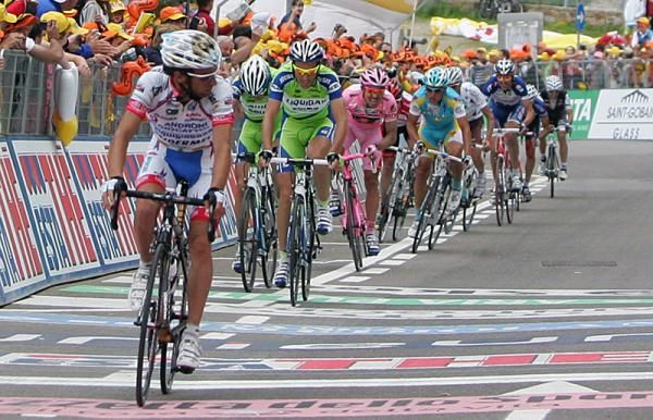 Michele Scarponi (Androni Giocattoli) leads in the GC favourites nearly 10 minutes after Monier finished.
