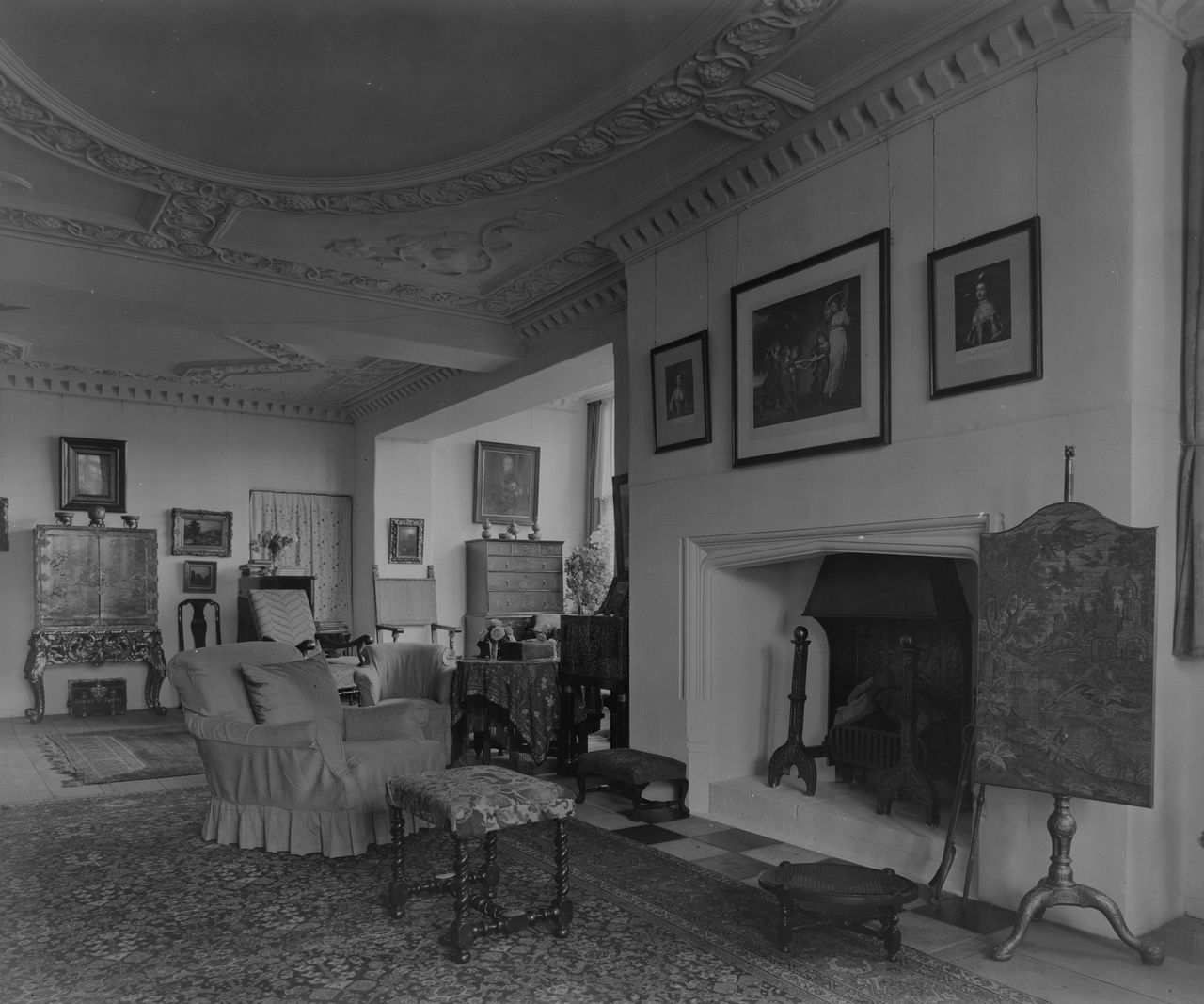 The original Country Life article commented on &lsquo;&hellip;the decoration and furniture is quiet and restrained suitable to the spirit of the architecture&rsquo;