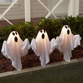 small outdoor ghost lights